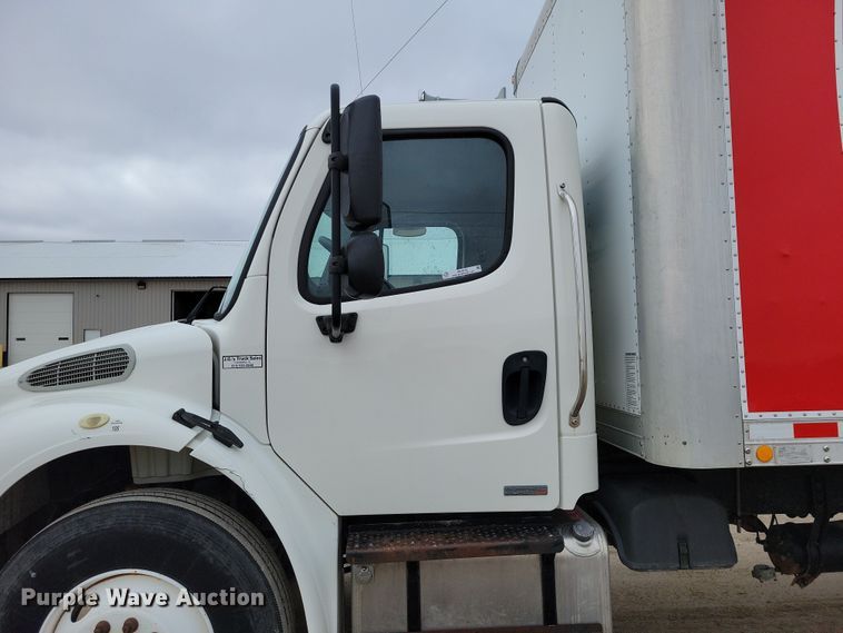 image for item NK9783 2006 Freightliner  Business Class M2 box truck