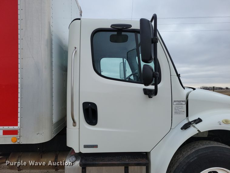 image for item NK9783 2006 Freightliner  Business Class M2 box truck