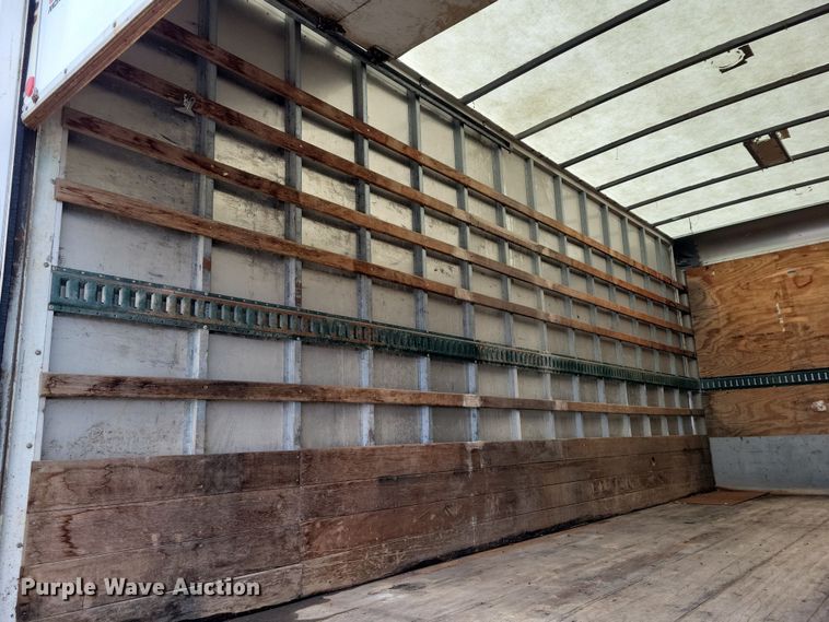 image for item NK9783 2006 Freightliner  Business Class M2 box truck