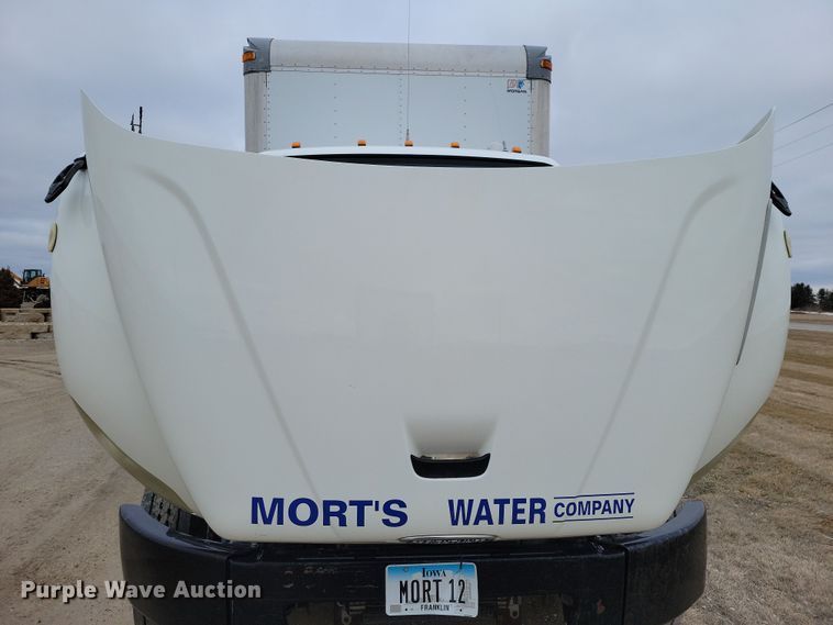 image for item NK9783 2006 Freightliner  Business Class M2 box truck