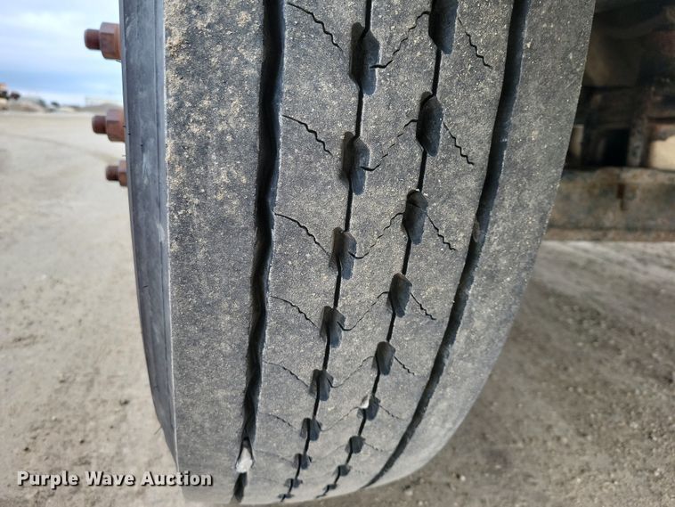 image for item NK9783 2006 Freightliner  Business Class M2 box truck