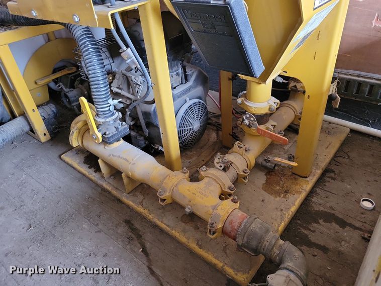 image for item NK9784 2016 Freightliner Business Class M2 box truck with a 2021 Vermeer MX300 mud mixing system