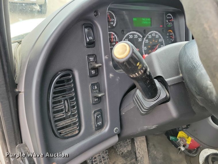 image for item NK9784 2016 Freightliner Business Class M2 box truck with a 2021 Vermeer MX300 mud mixing system