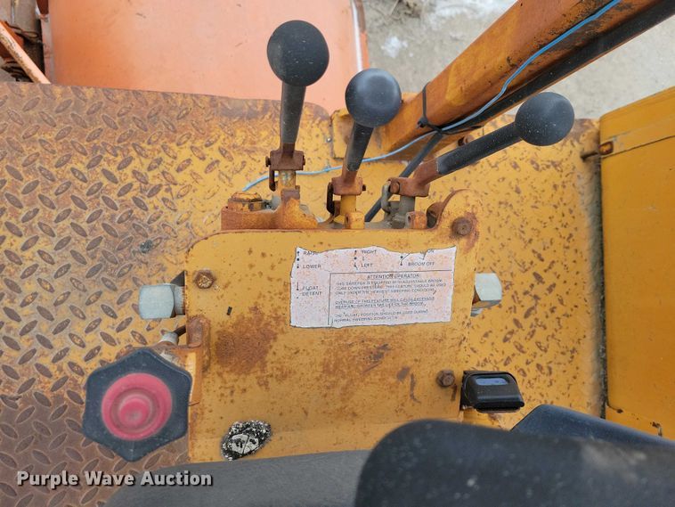 image for item NO9986 Broce RJ300 broom