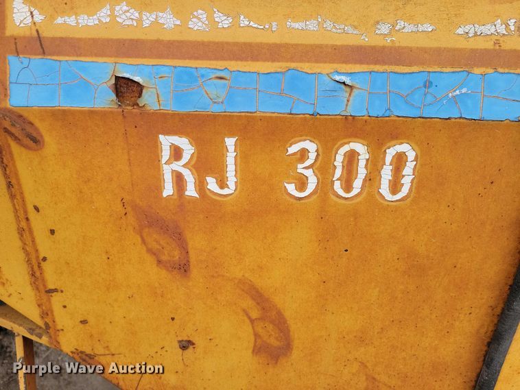 image for item NO9986 Broce RJ300 broom