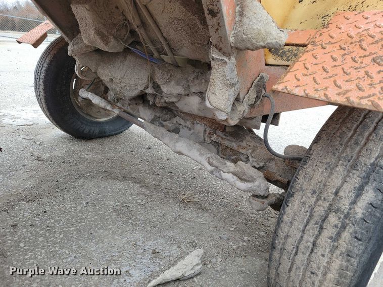 image for item NO9987 2003 Broce RJ350 broom