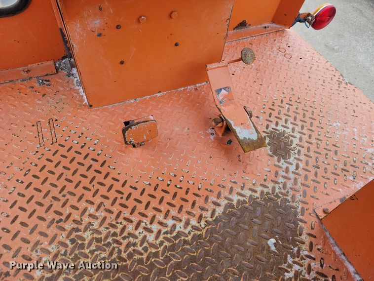 image for item NO9987 2003 Broce RJ350 broom