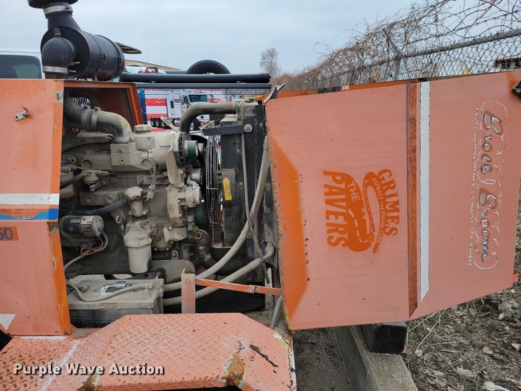 image for item NO9987 2003 Broce RJ350 broom