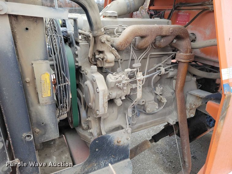 image for item NO9987 2003 Broce RJ350 broom