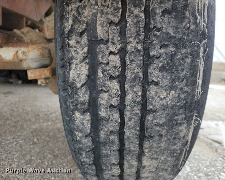 image for item NO9987 2003 Broce RJ350 broom