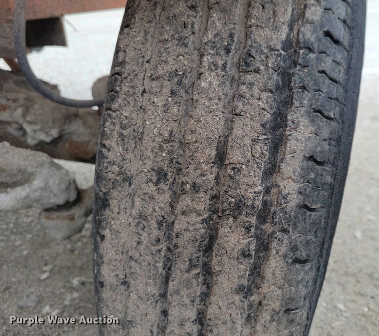 image for item NO9987 2003 Broce RJ350 broom