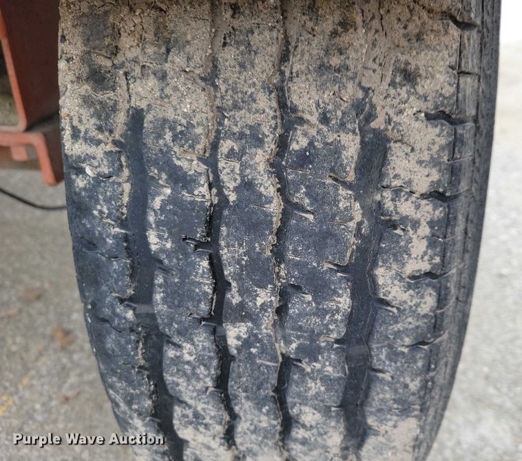 image for item NO9987 2003 Broce RJ350 broom