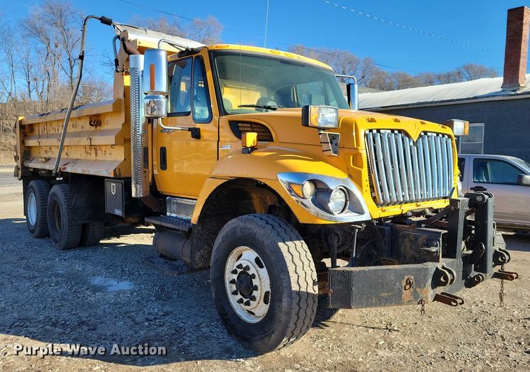 image for item NO9991 2010 International 7500 dump truck