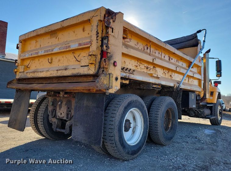 image for item NO9991 2010 International 7500 dump truck