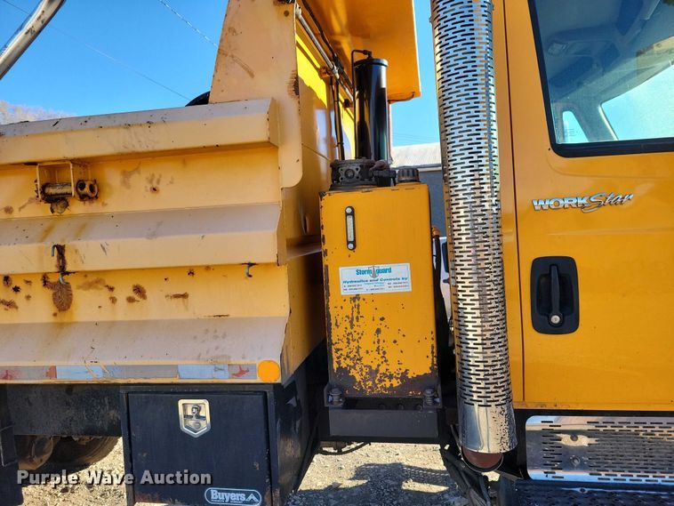 image for item NO9991 2010 International 7500 dump truck