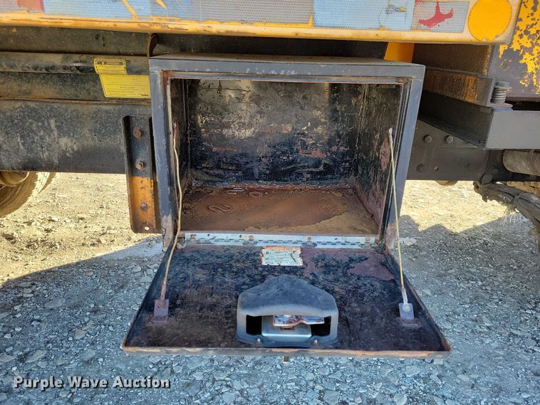 image for item NO9991 2010 International 7500 dump truck