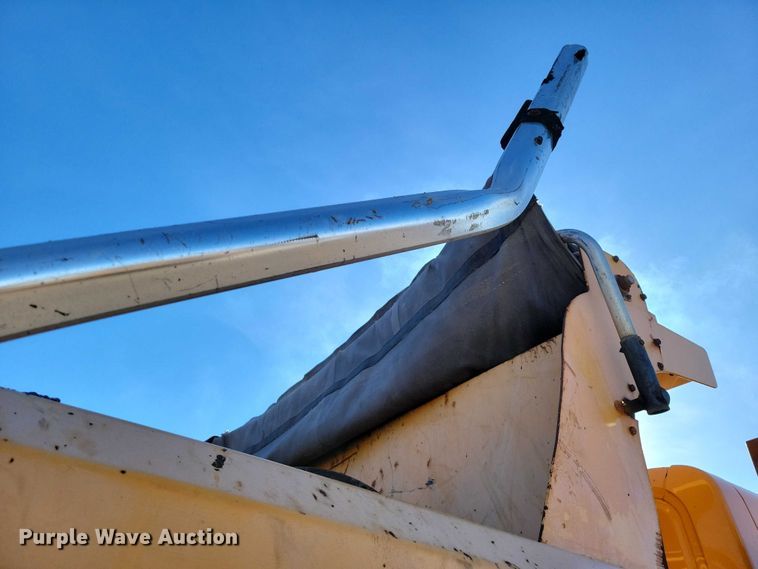 image for item NO9991 2010 International 7500 dump truck