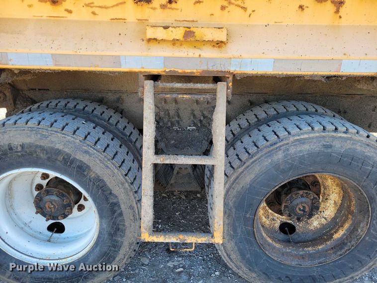 image for item NO9991 2010 International 7500 dump truck