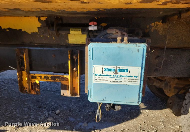 image for item NO9991 2010 International 7500 dump truck