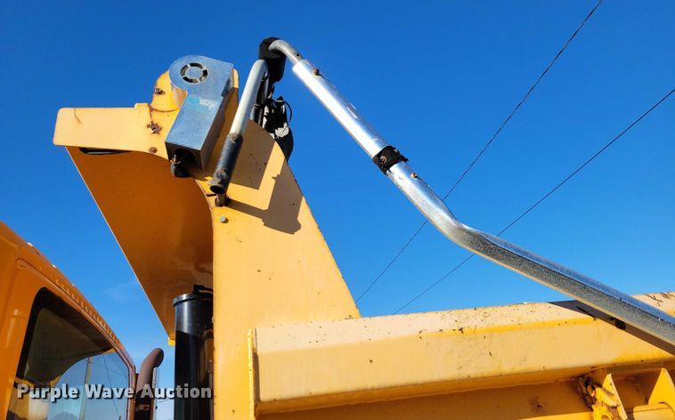 image for item NO9991 2010 International 7500 dump truck