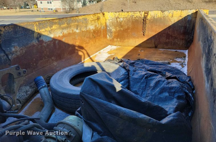 image for item NO9991 2010 International 7500 dump truck