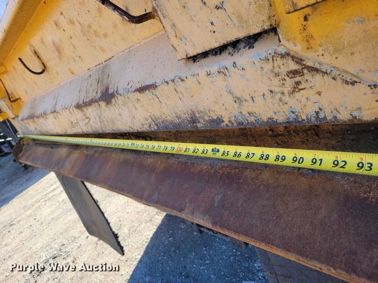 image for item NO9991 2010 International 7500 dump truck