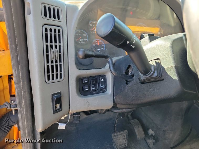 image for item NO9991 2010 International 7500 dump truck