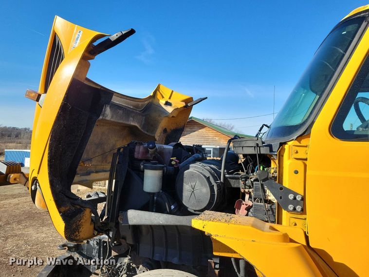 image for item NO9991 2010 International 7500 dump truck