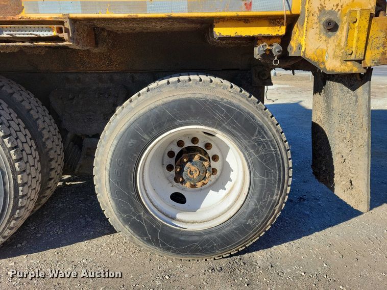 image for item NO9991 2010 International 7500 dump truck