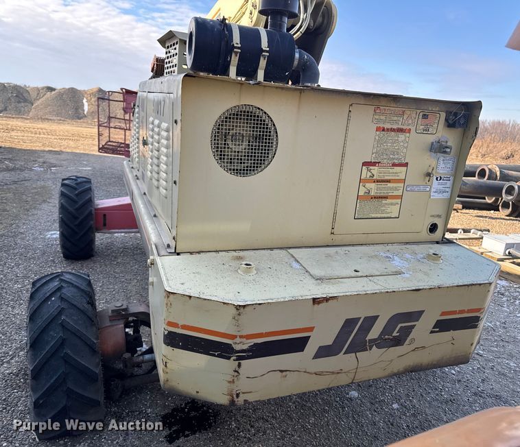 image for item OE9519 1999 JLG 40H+6 boom lift