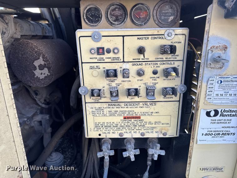 image for item OE9519 1999 JLG 40H+6 boom lift