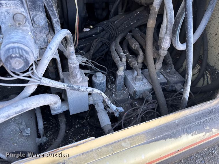 image for item OE9519 1999 JLG 40H+6 boom lift