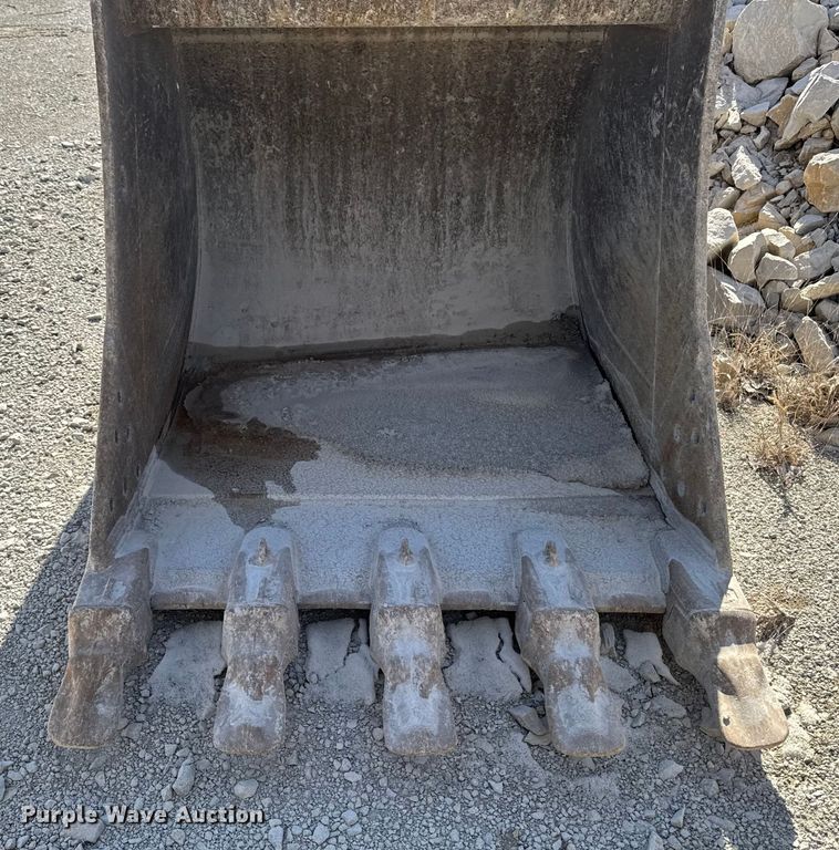 image for item OE9523 2006 Link-Belt 330LX excavator