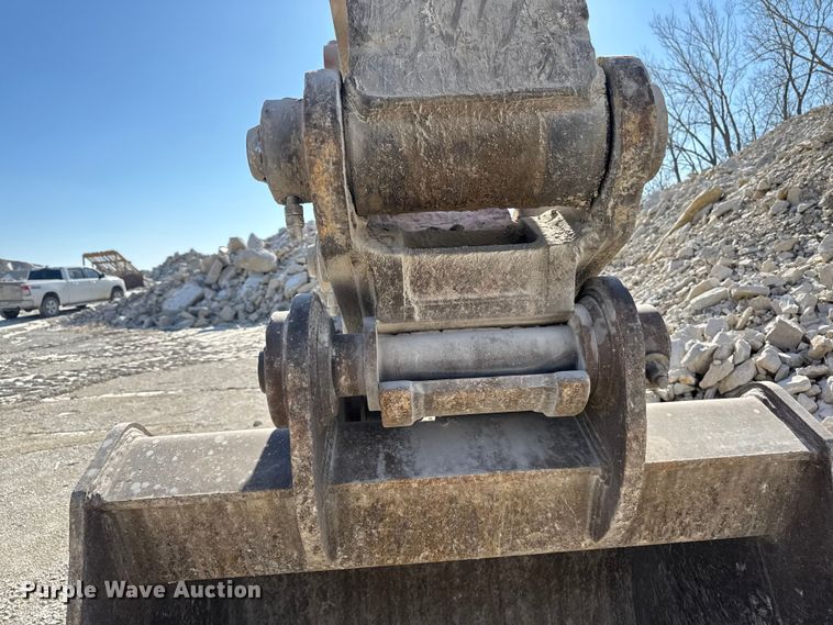 image for item OE9523 2006 Link-Belt 330LX excavator