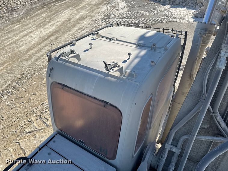 image for item OE9523 2006 Link-Belt 330LX excavator