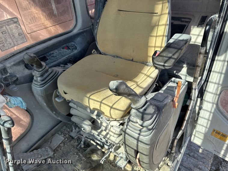 image for item OE9523 2006 Link-Belt 330LX excavator