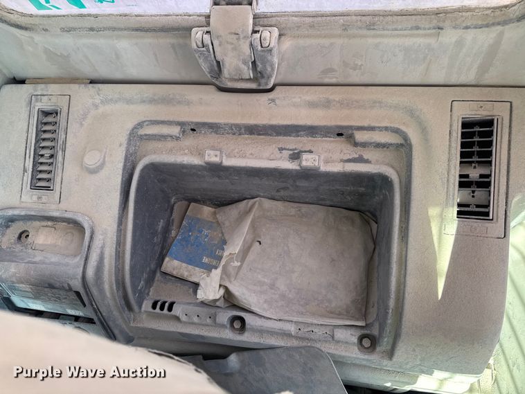 image for item OE9523 2006 Link-Belt 330LX excavator