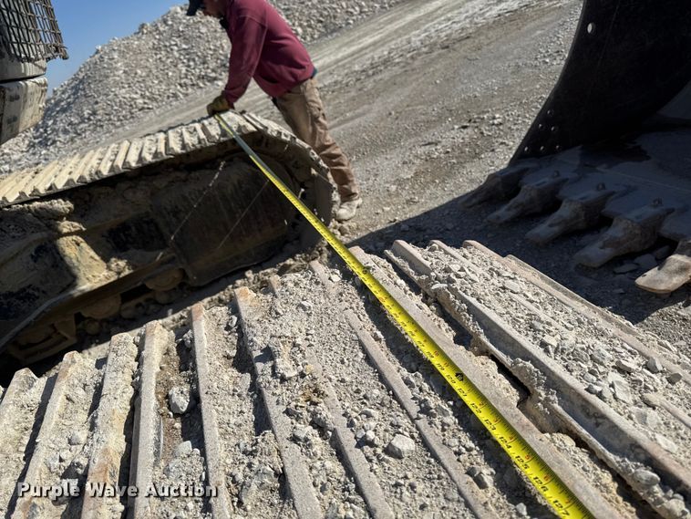 image for item OE9523 2006 Link-Belt 330LX excavator