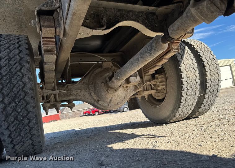 image for item OE9540 1995 Chevrolet Kodiak C6500 dump truck