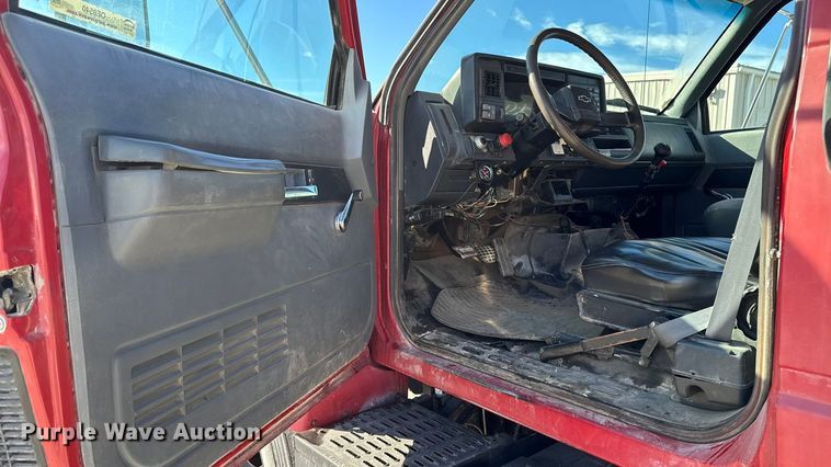 image for item OE9540 1995 Chevrolet Kodiak C6500 dump truck