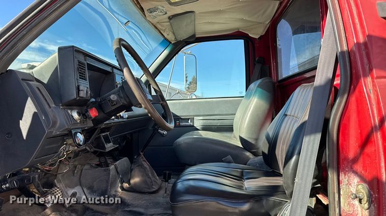 image for item OE9540 1995 Chevrolet Kodiak C6500 dump truck