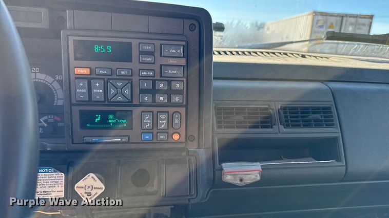 image for item OE9540 1995 Chevrolet Kodiak C6500 dump truck