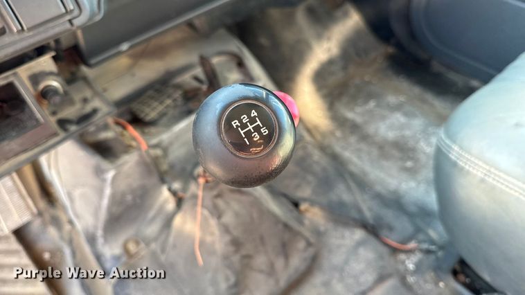 image for item OE9540 1995 Chevrolet Kodiak C6500 dump truck