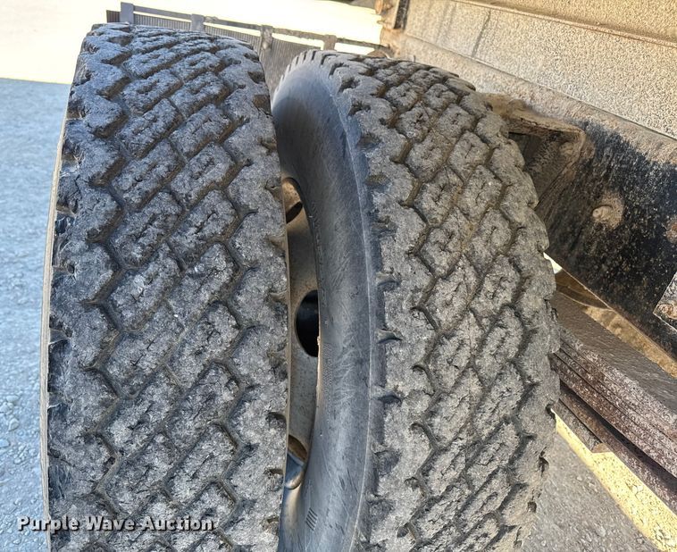 image for item OE9540 1995 Chevrolet Kodiak C6500 dump truck