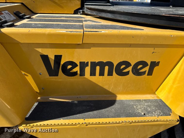 image for item OE9541 2020 Vermeer RTX1250i2 vibratory cable plow