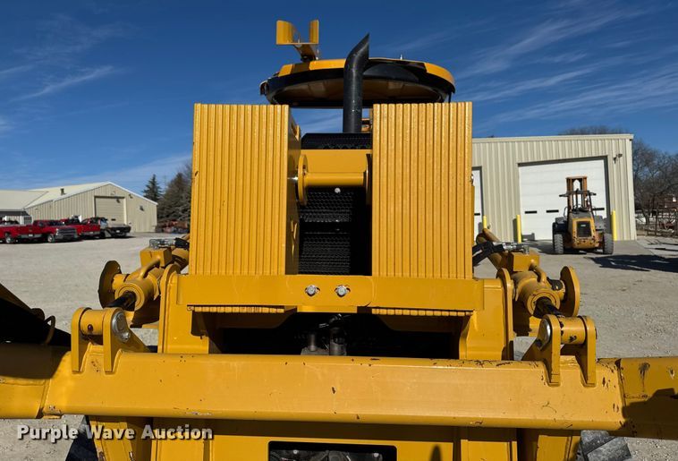 image for item OE9541 2020 Vermeer RTX1250i2 vibratory cable plow