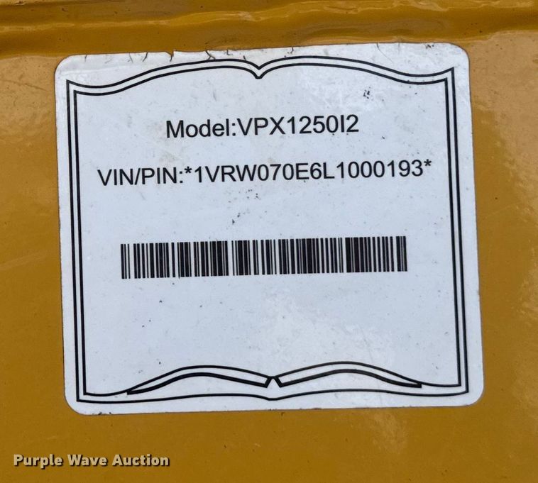 image for item OE9541 2020 Vermeer RTX1250i2 vibratory cable plow