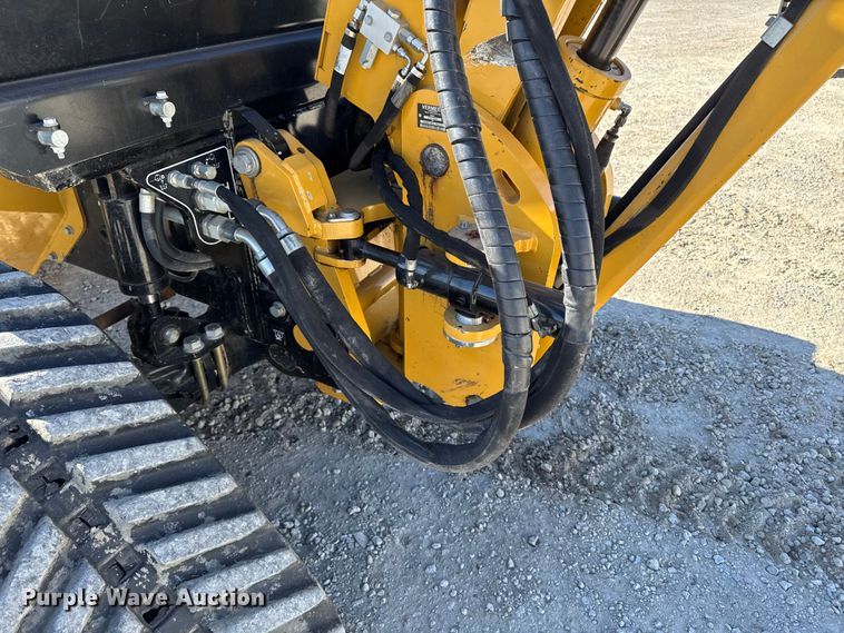 image for item OE9541 2020 Vermeer RTX1250i2 vibratory cable plow