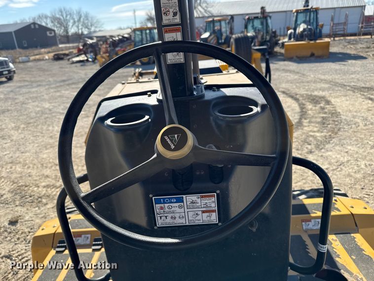 image for item OE9541 2020 Vermeer RTX1250i2 vibratory cable plow