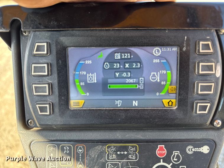 image for item OE9541 2020 Vermeer RTX1250i2 vibratory cable plow